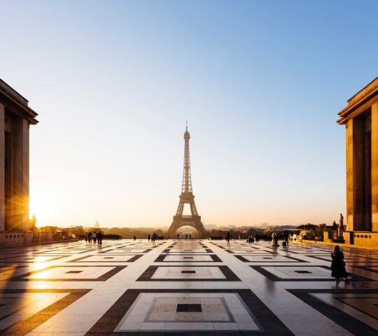 Paris Paris